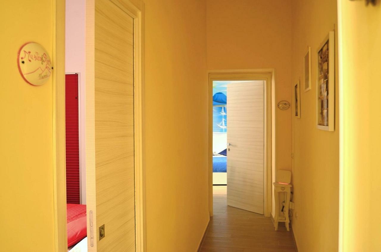 Solemare Musica & Poesia Apartment เนเปิลส์ ภายนอก รูปภาพ