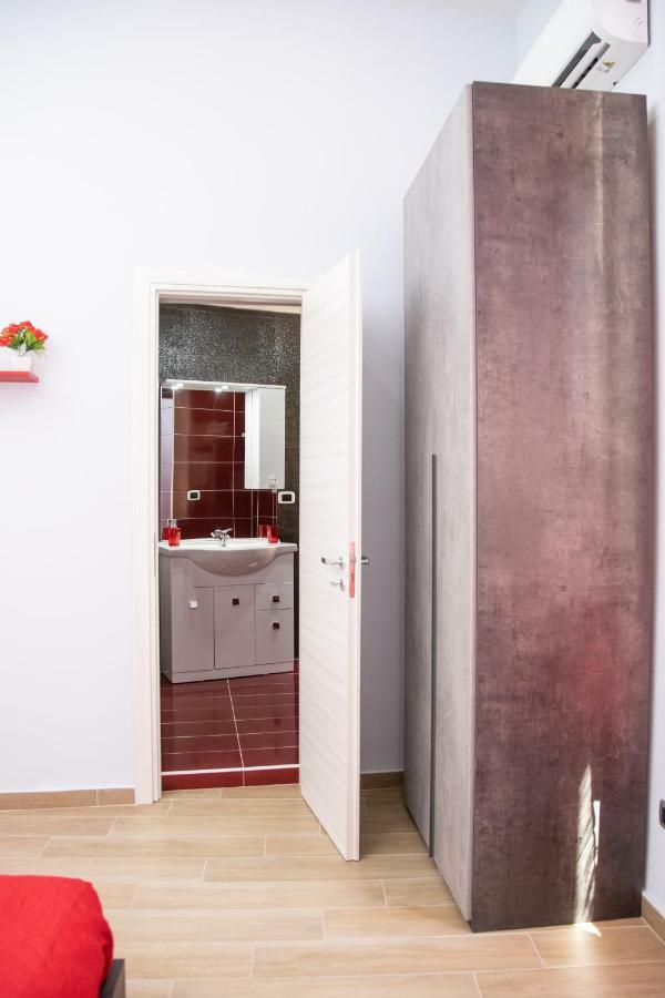 Solemare Musica & Poesia Apartment เนเปิลส์ ภายนอก รูปภาพ