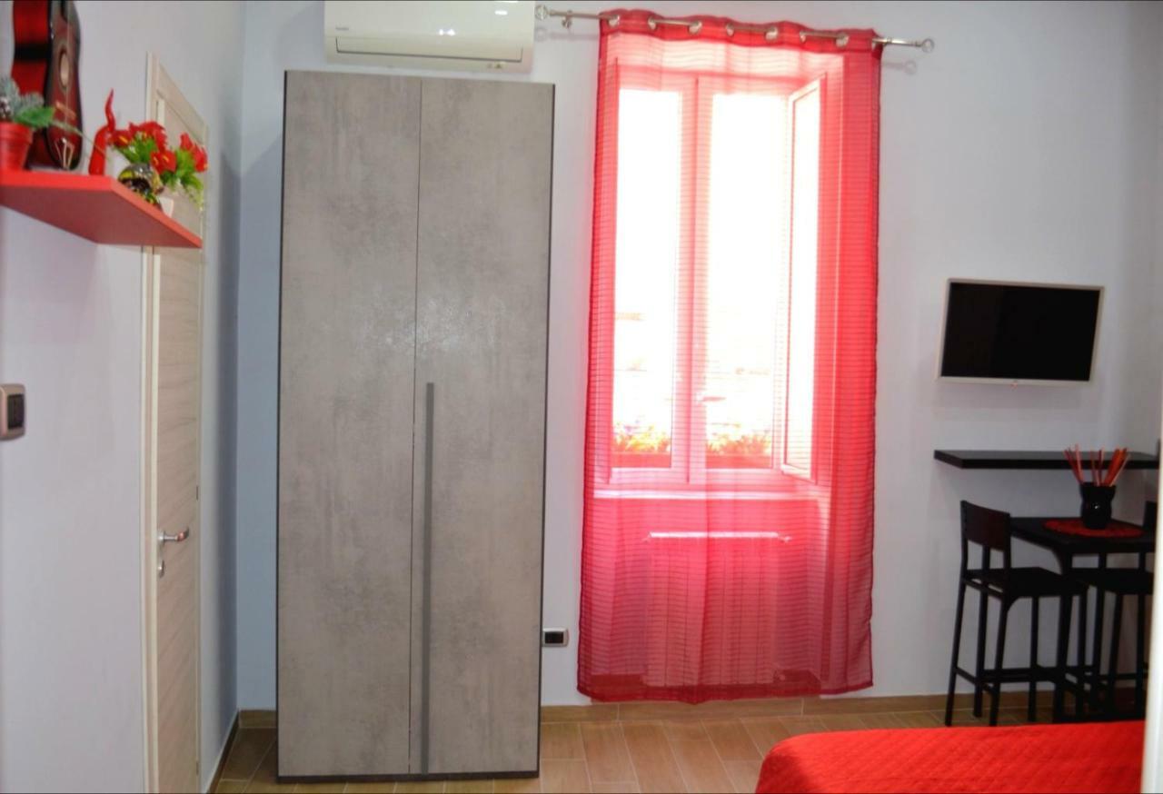 Solemare Musica & Poesia Apartment เนเปิลส์ ภายนอก รูปภาพ